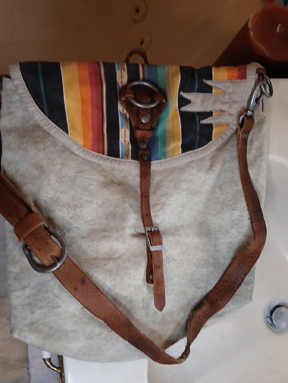 Free PEOPLE.Casual Canvas/Leather Crossbody Bag in Beige w Multicolor Accent.